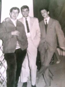 MAX ALZERAH 1074 rene aumieu avec ses copains a oran